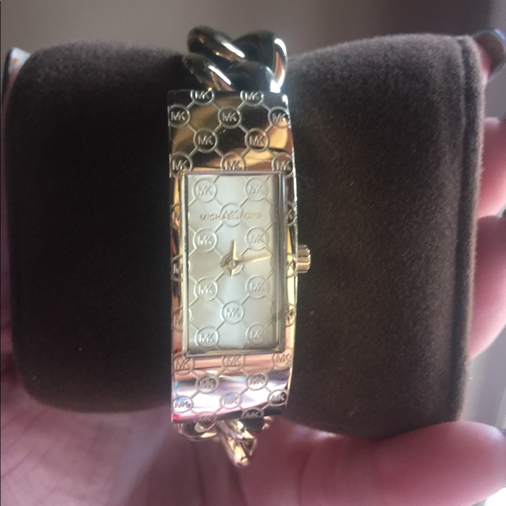 AUTHENTIC MICHAEL KORS WATCH
